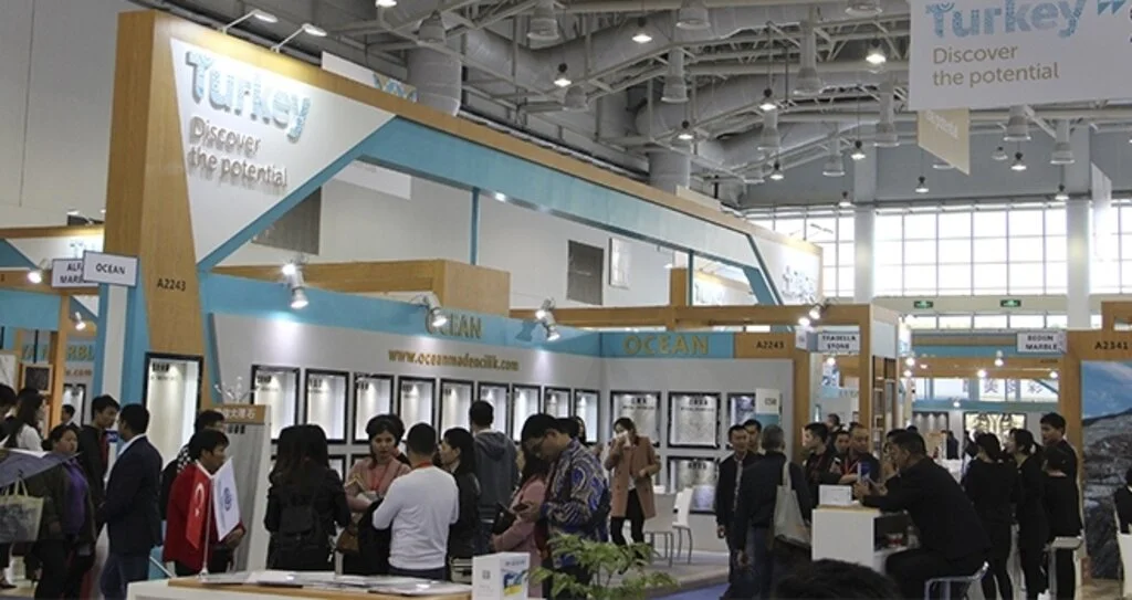 Corona virüsü dünyanın en büyük fuarını erteletti