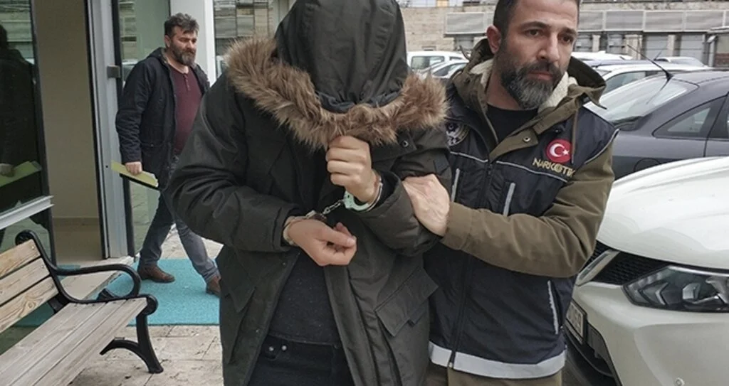 Evinde 720 uyuşturucu hap ele geçen şahıs tutuklandı