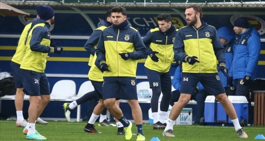 Fenerbahçe'de milli futbolcu Ozan Tufan şampiyonluğa inanıyor