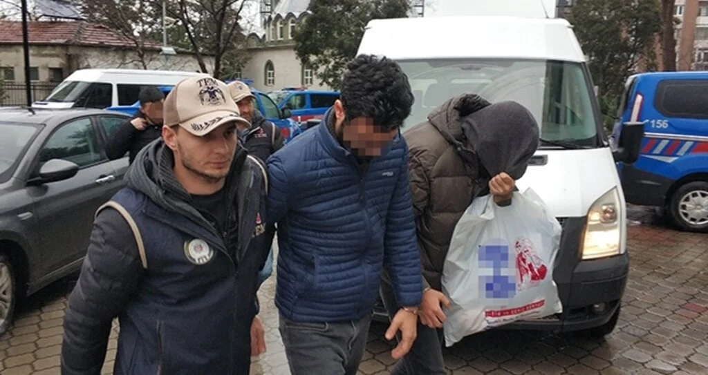 FETÖ'nün mahrem yapılanması operasyonunda 4 kişi daha adliyeye sevk edildi