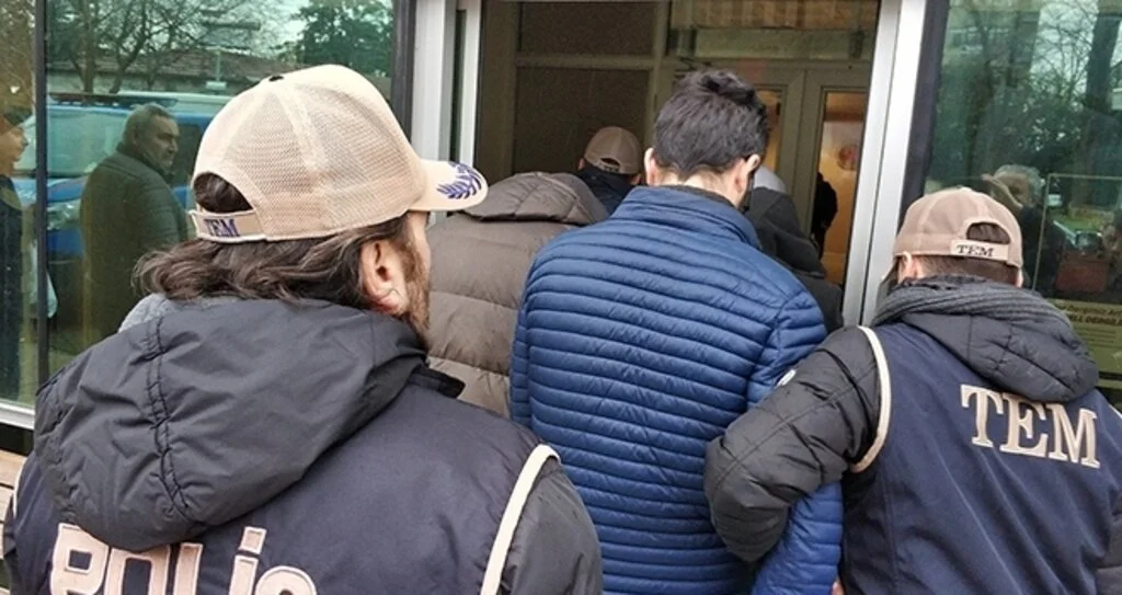 FETÖ'nün Mahrem Yapılanması Operasyonunda 4 Kişi Serbest