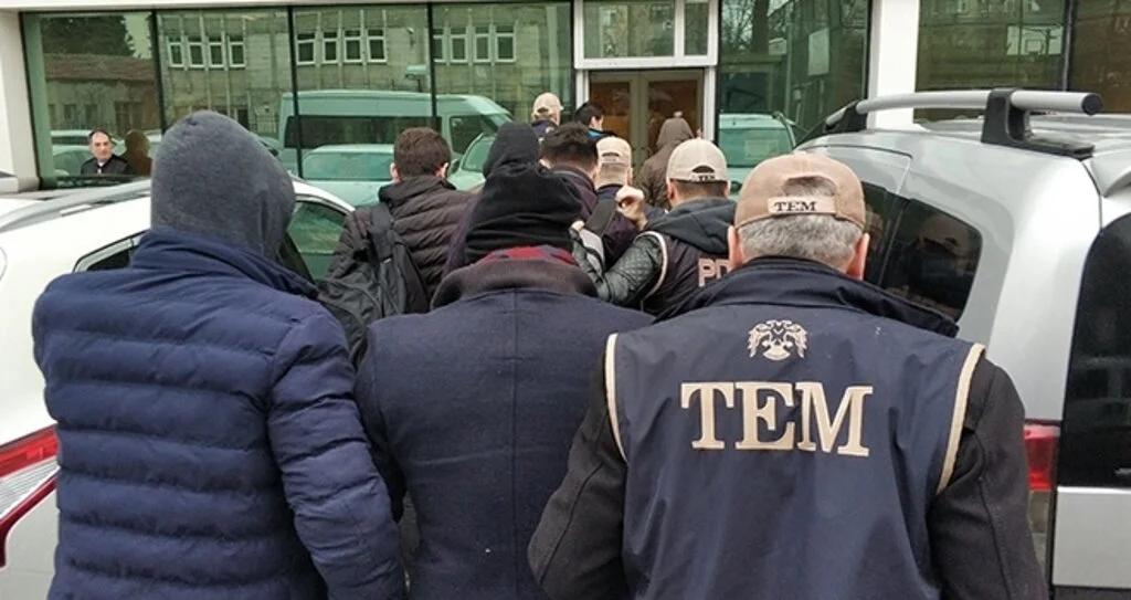 FETÖ'nün Mahrem Yapılanması Operasyonunda 8 Kişi Serbest