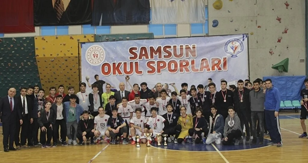 Futbol ve Futsal'ın Şampiyonu Spor Lisesi