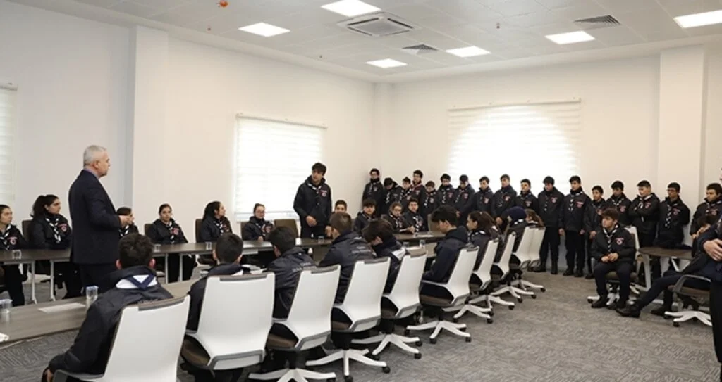 Genç İzcilerden İlkadım Belediyesi'ne Ziyaret