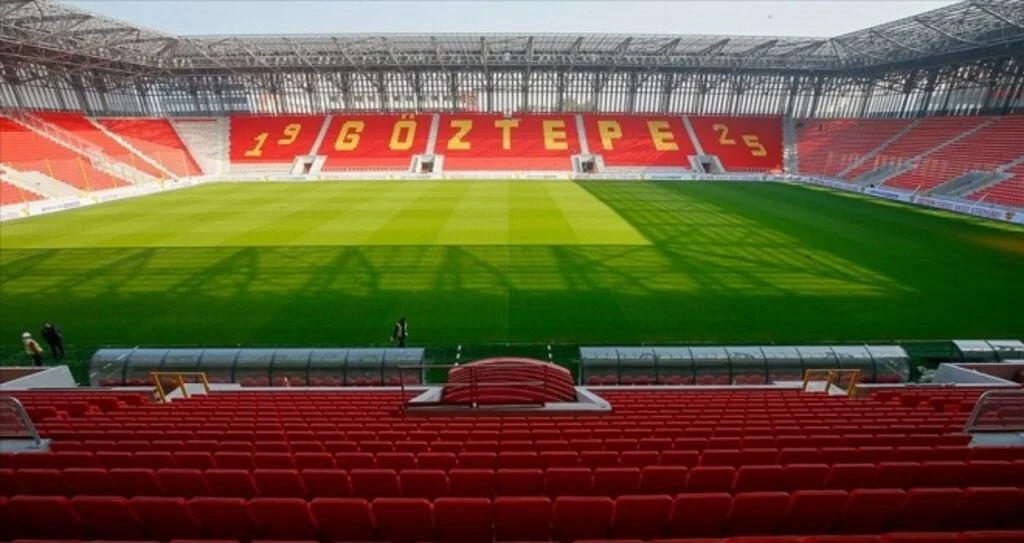 Göztepe'nin Gürsel Aksel Stadı'ndaki ilk konuğu Beşiktaş