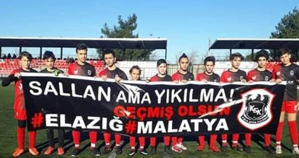KIŞLASPOR’DAN DUYGUSAL PANKART