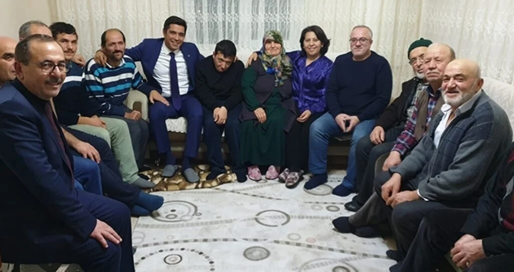 Ladik Belediye Başkanı Özel: Sevgi Bütün Engelleri Kaldırır 