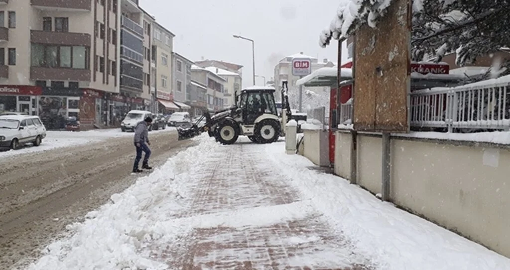 Ladik'te Kar Etkili Oldu 