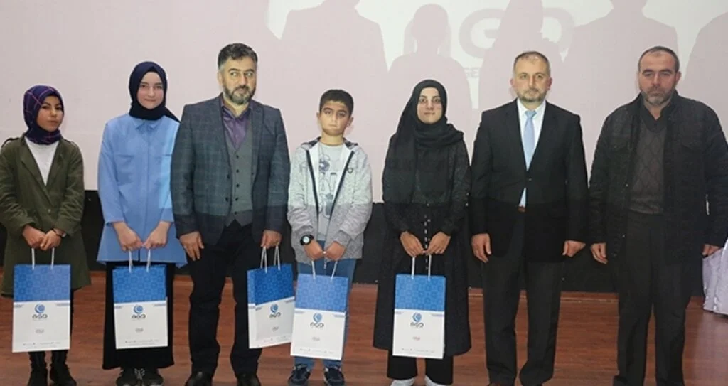 Mekke'nin Fethi Programı Duygulandırdı 