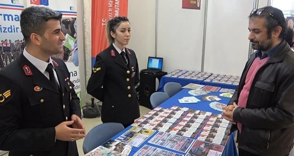 Mutluluğa kurşun sıkma, geleceğini karartma
