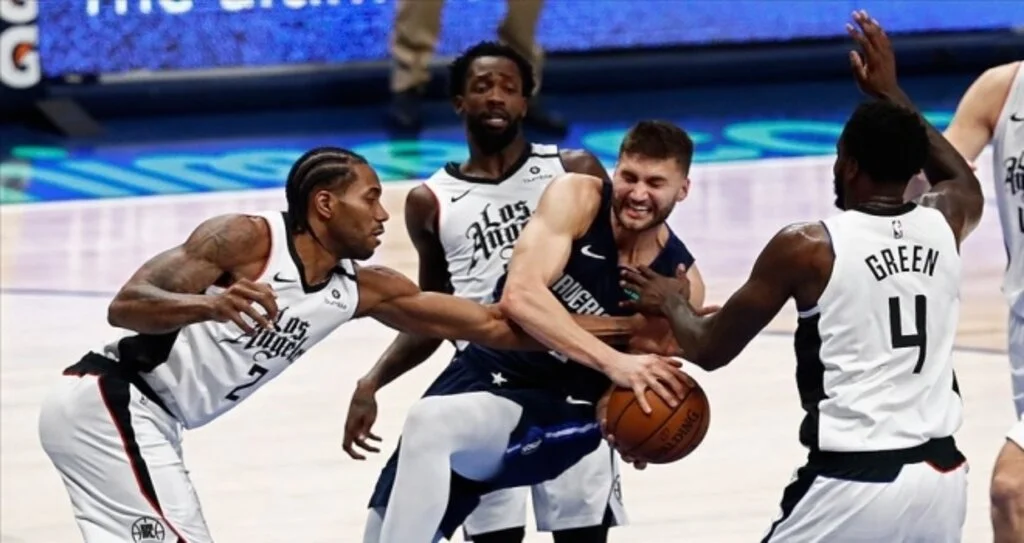 NBA'de Clippers galibiyet serisini sürdürdü