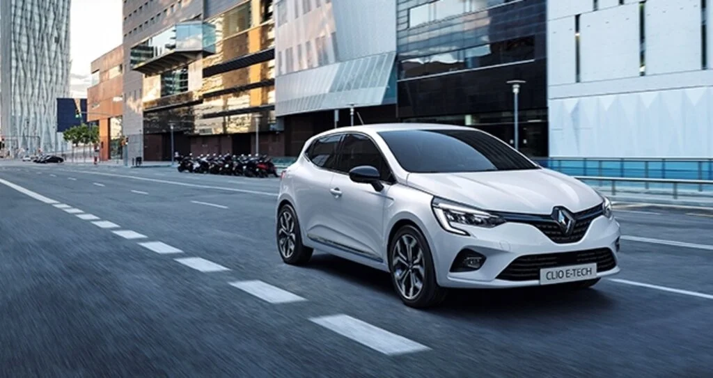 Renault Grubu hibrit versiyonlarının lansmanını gerçekleştiriyor: Yeni Clio E-Tech ve Yeni Captur E-Tech Plug-in