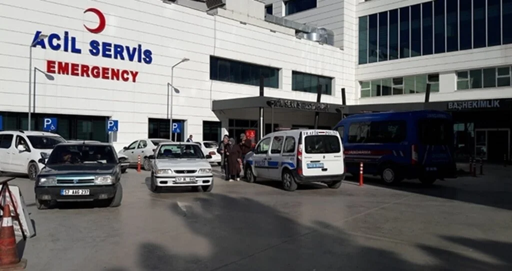 Samsun'da Alacak Kavgasında Bıçaklar Çekildi