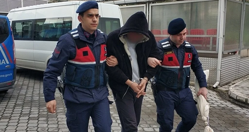 Samsun'da Çaldığı Tabancayı Sattı
