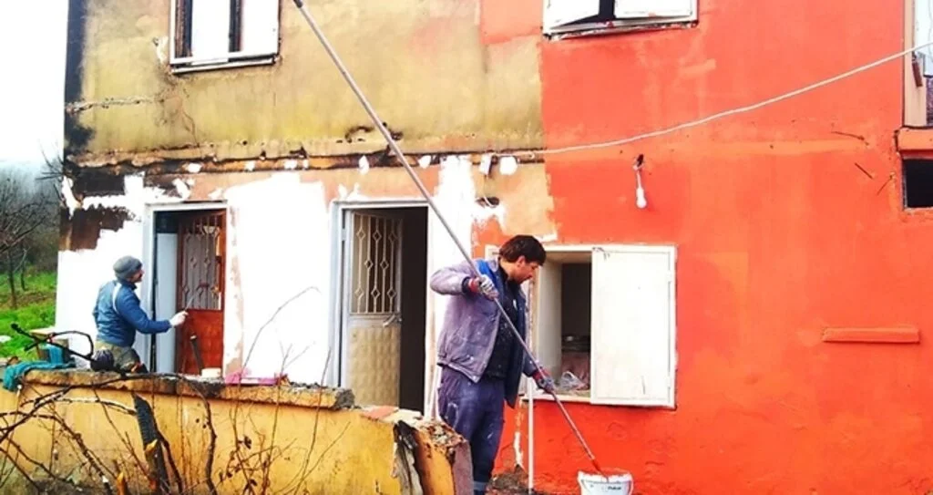 Samsun'da Evi Yanan Aileye Belediye İle Devlet Desteği