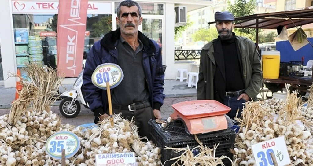 Sarımsak halde 35, pazarda 80 lira