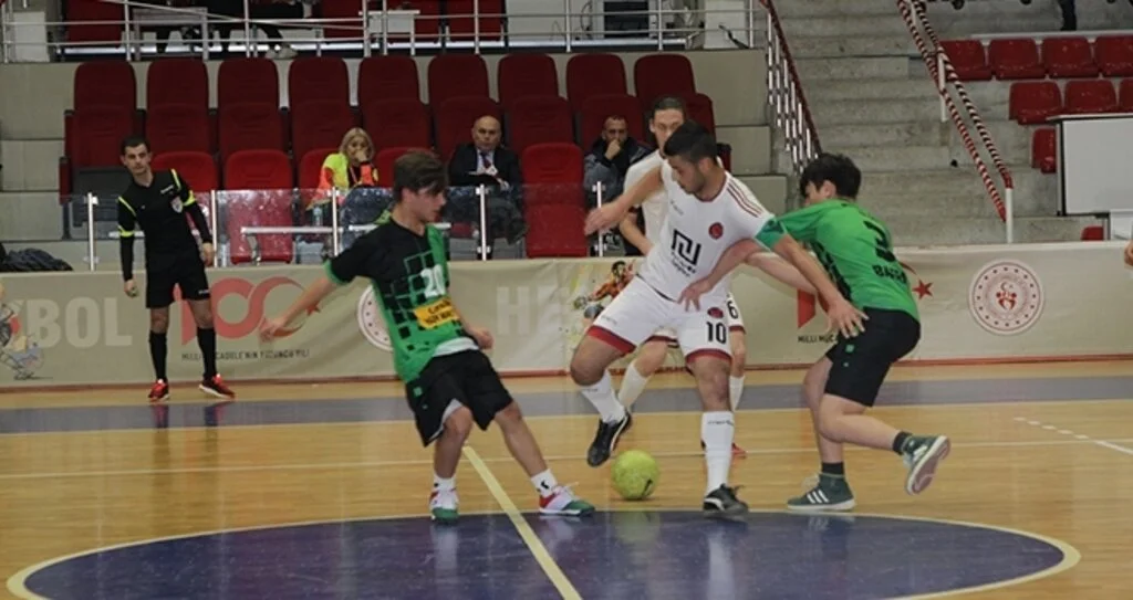 Spor Lisesi Geçit Vermedi