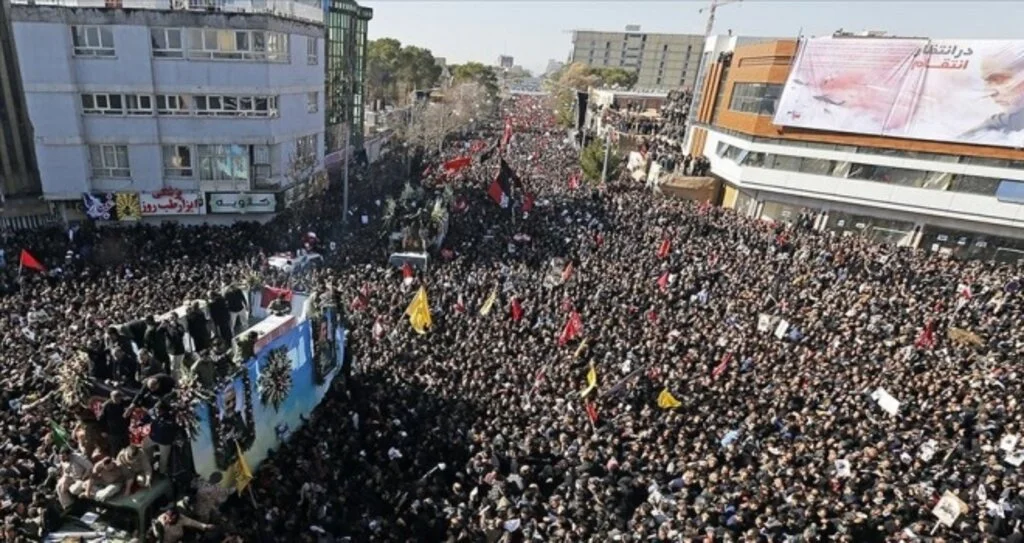 Süleymani'nin cenazesindeki izdihamda 40 kişi öldü, 213 kişi yaralandı