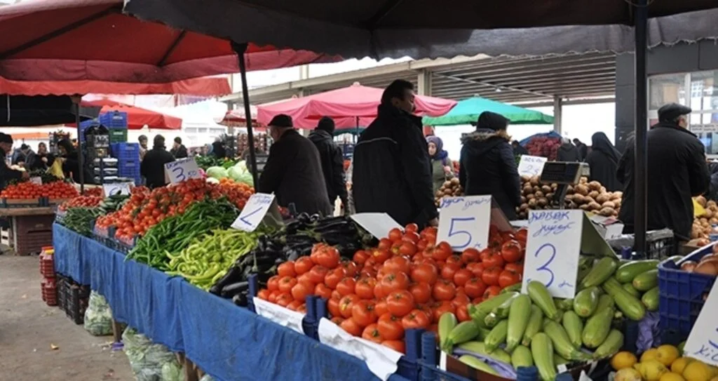 Terme'de Pazarlar Denetim Altında