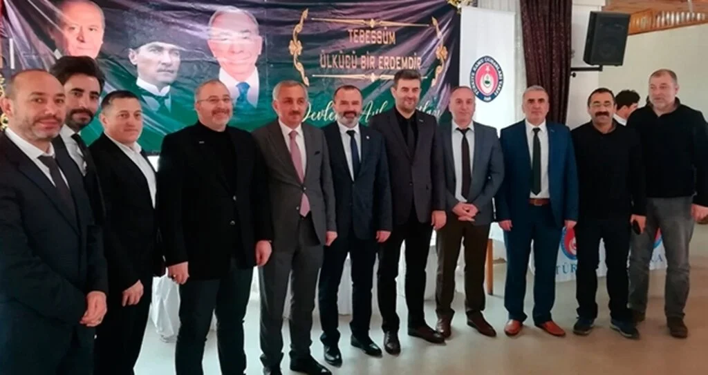 TÜRKAV'da Keskin güven tazeledi