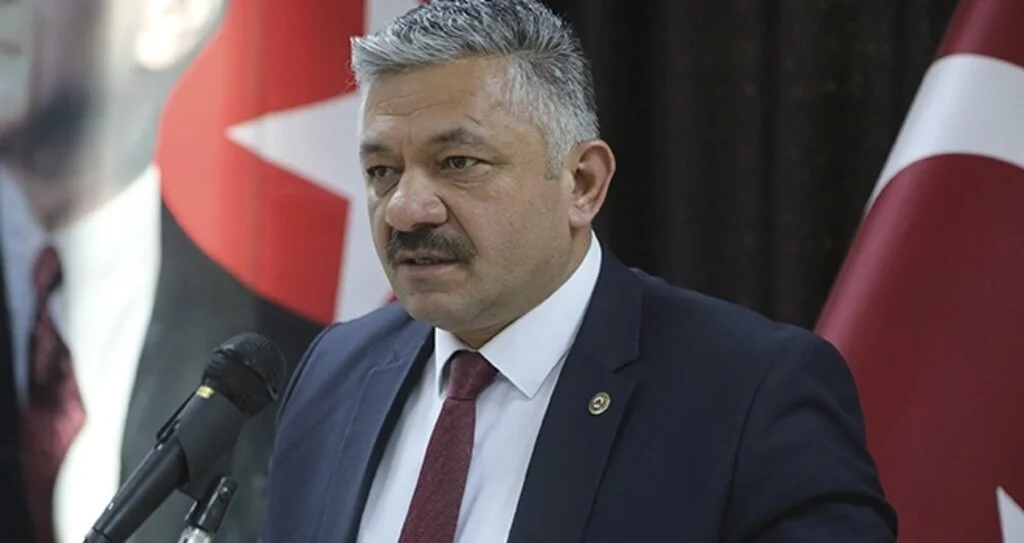 TZOB Üyesi Arslan Soydan: Siz de komuşunuz da ilaçlama yapmalı