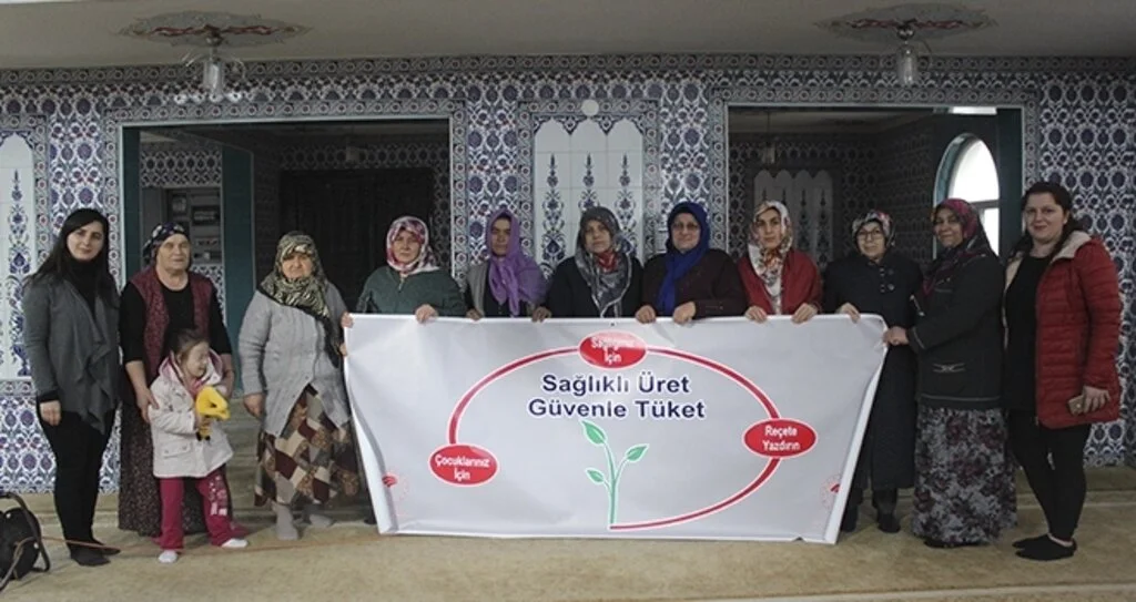 Üreticilere Zirai İlaç Eğitimi Verildi 