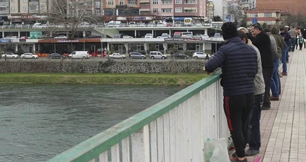 Yeşilırmak'ta rastgele