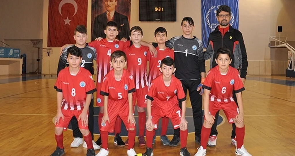 Yıldızlarda Futsal Heyecanı Başladı