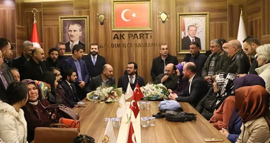 AK Parti İlkadım İlçe Başkanı Erbin Partililerle Buluştu