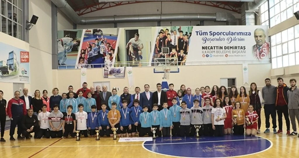 Badminton Yıldızlar İl Birincileri Belli Oldu