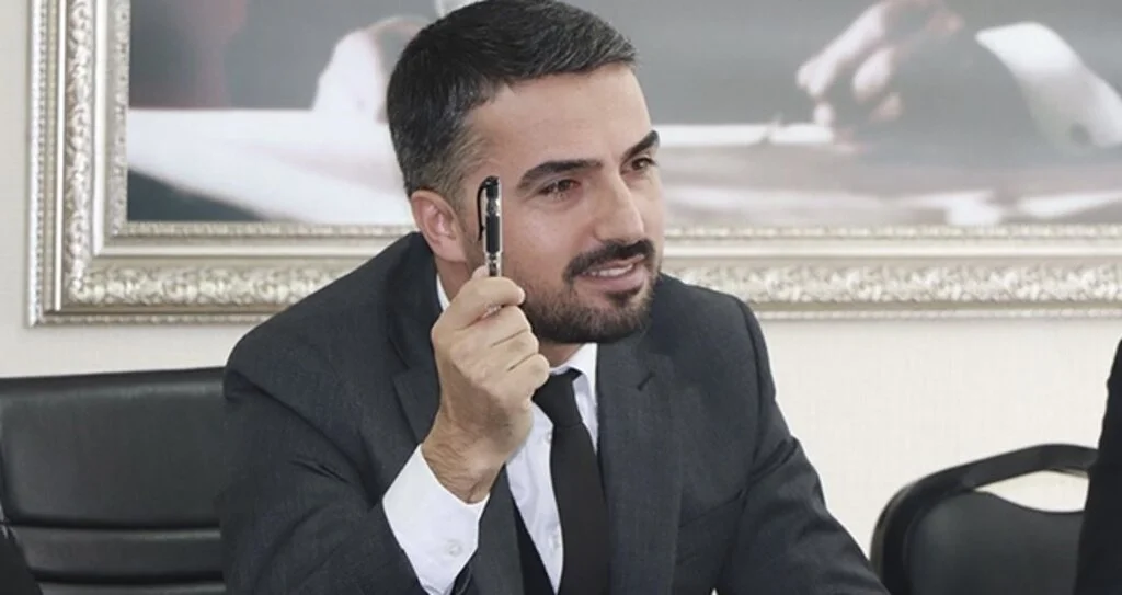 'Bizler gelip geçiciyiz asıl olan hizmetimizdir'