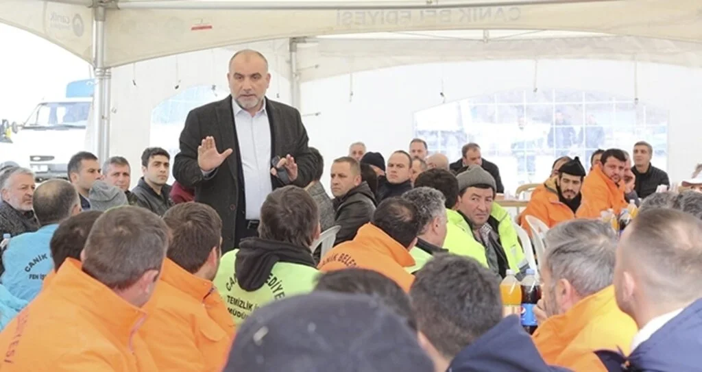 Canik Belediye Başkanı Sandıkçı: Çalışanın destekçisiyim