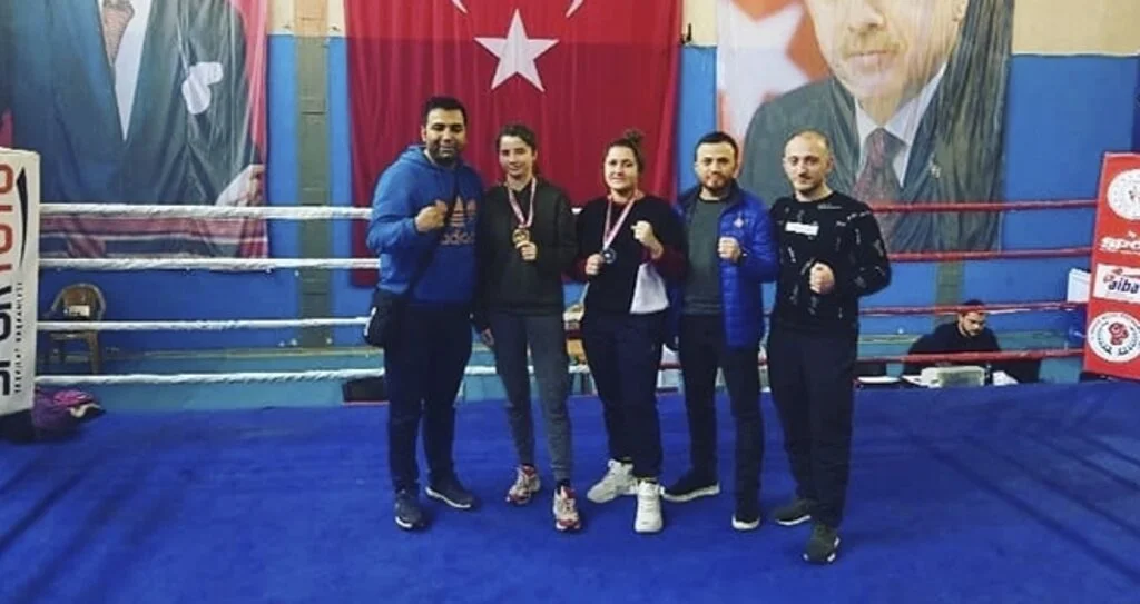 Canikli Boksörler Destan Yazdı