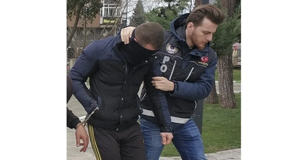 Esrarla yakalan şahıs adliyeye sevk edildi