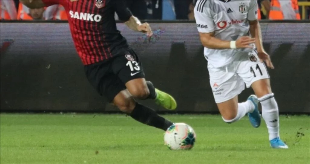 Gaziantep FK, Süper Lig'de yarın Beşiktaş'a konuk olacak