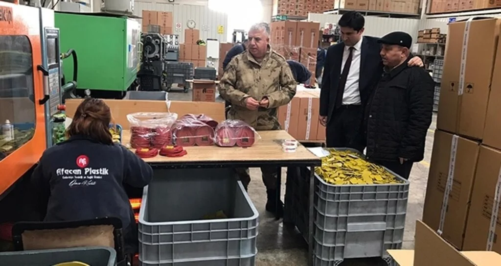 Kavak OSB'de Bacalar Tütüyor