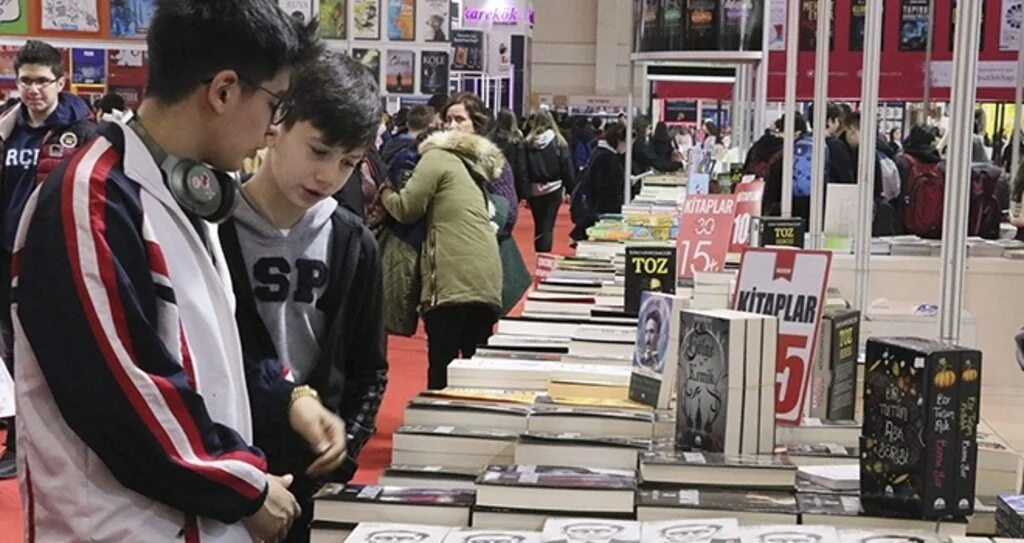 Kitap Fuarı'na Rekor Ziyaretçi