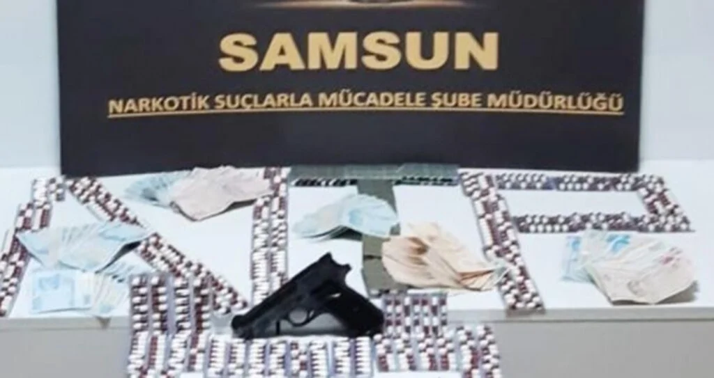 Kokain, hap ve esrarla yakalanan 3 şahıs gözaltında