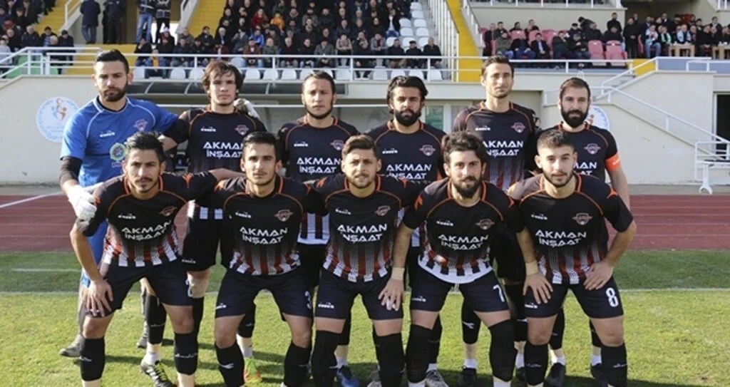 Ladik 90+1'de Yıkıldı