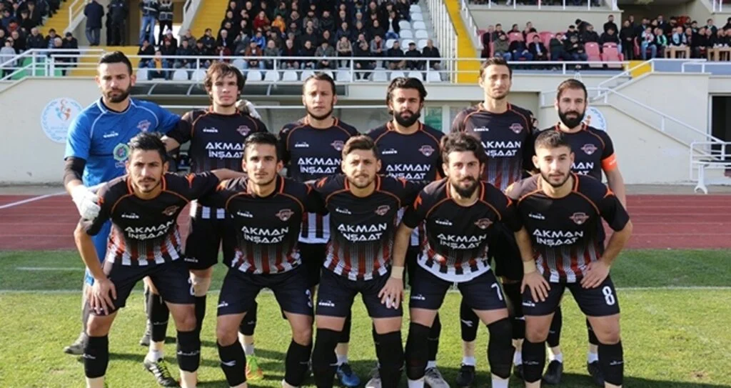 Ladik Galibiyete Kilitlendi