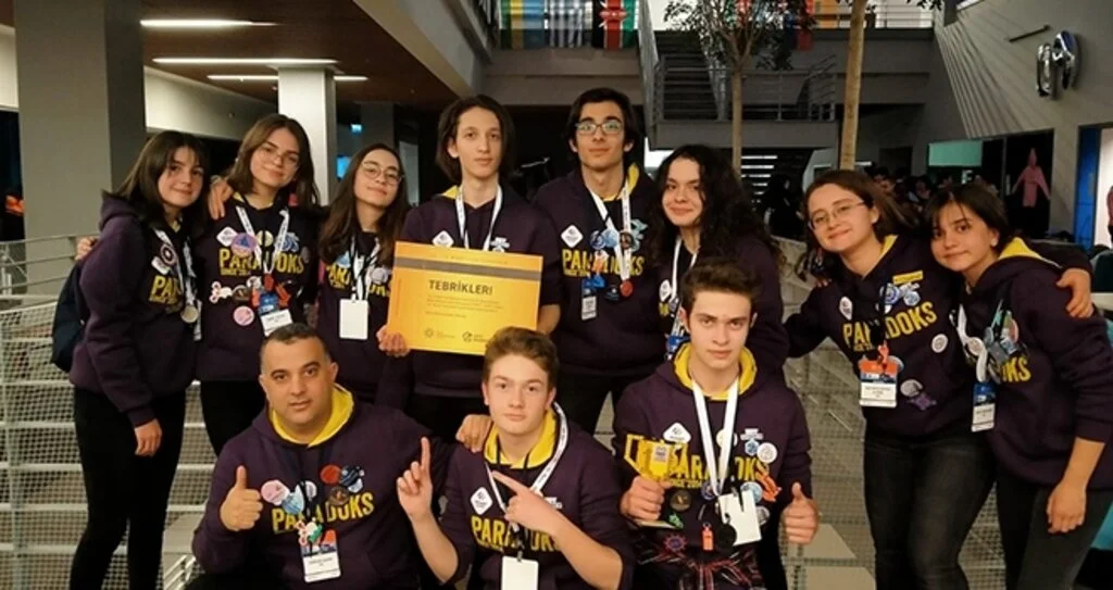 Samsun'da Lise Robot Takımı Ödülle Döndü