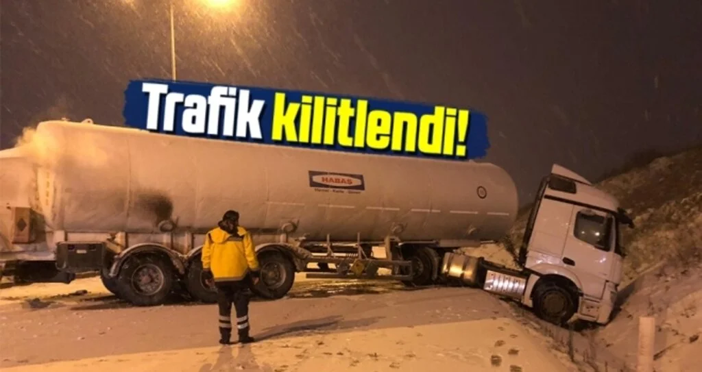 Samsun'da Oksijen Yüklü Tanker Kaza Yaptı Trafik Kilitlendi