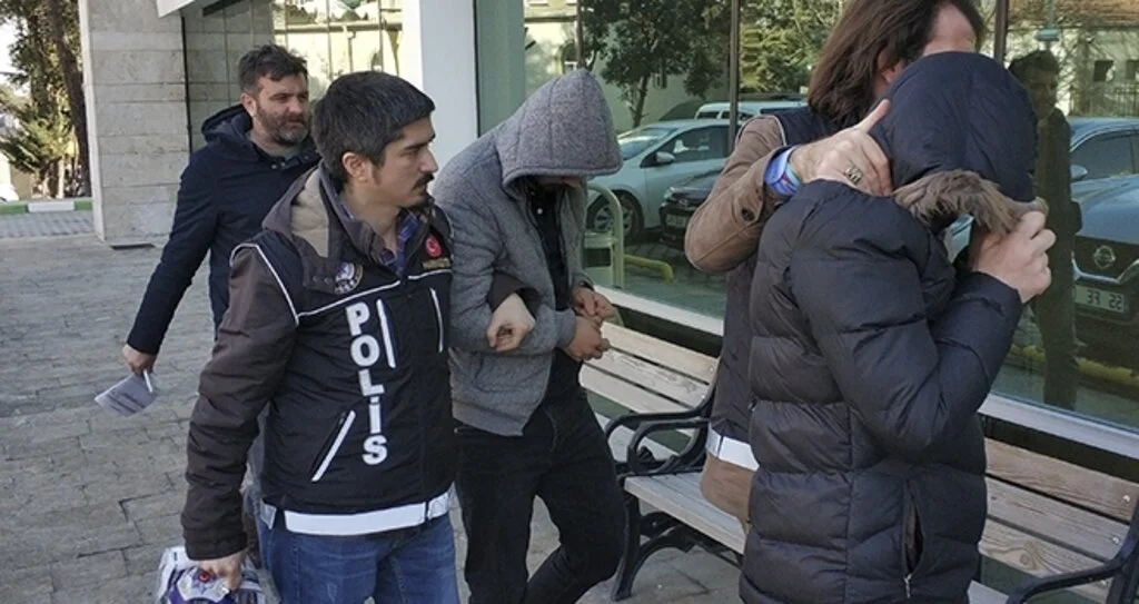 Samsun'da uyuşturucu operasyonu: 3 gözaltı