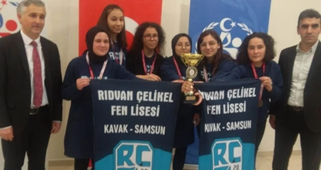 Satranç Şampiyonu Rıdvan Çelikel