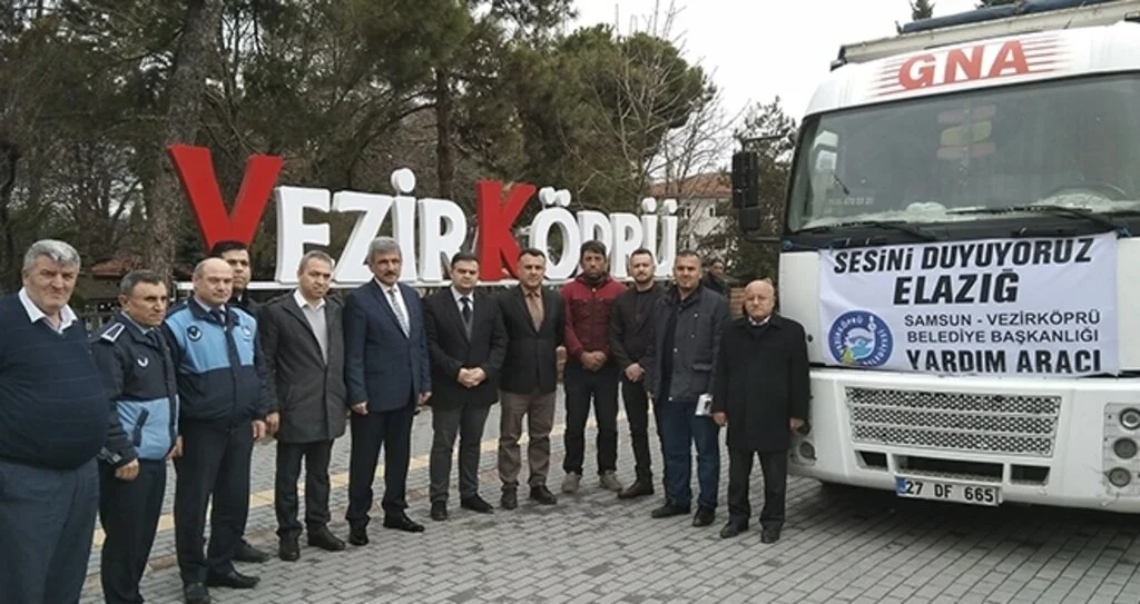 Vezirköprü deprem bölgesine yardım gönderdi 