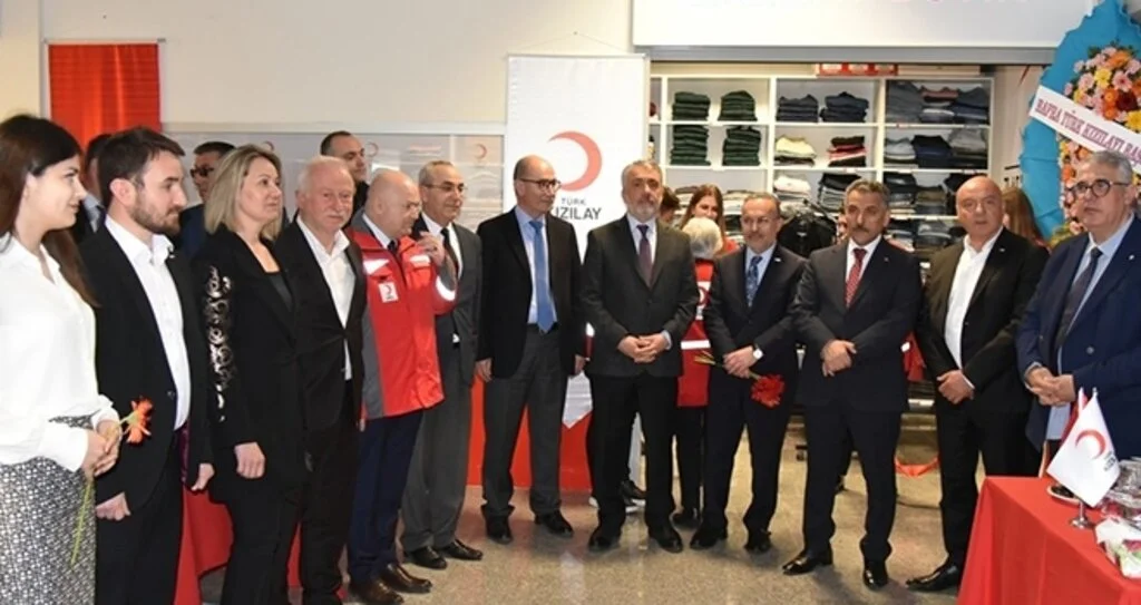 36. Kızılay Öğrenci Butik Mağazası OMÜ’de açıldı