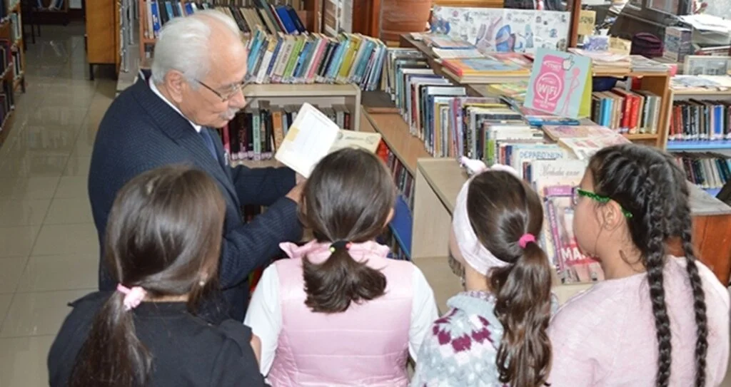 86 yaşındaki 'kitap kurdu' 