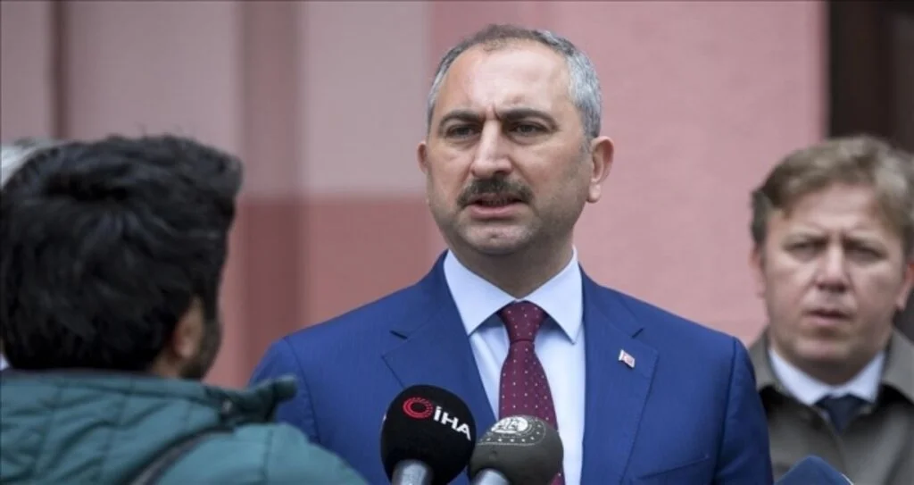 Adalet Bakanı Gül: Cezaevlerinde rastlanan pozitif vaka yok