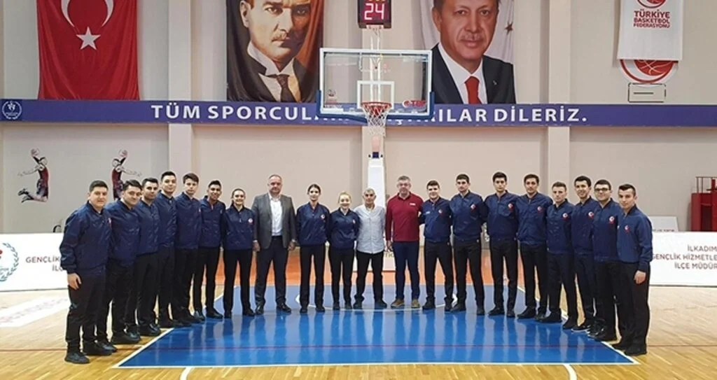 Aday Hakem Semineri Sona Erdi