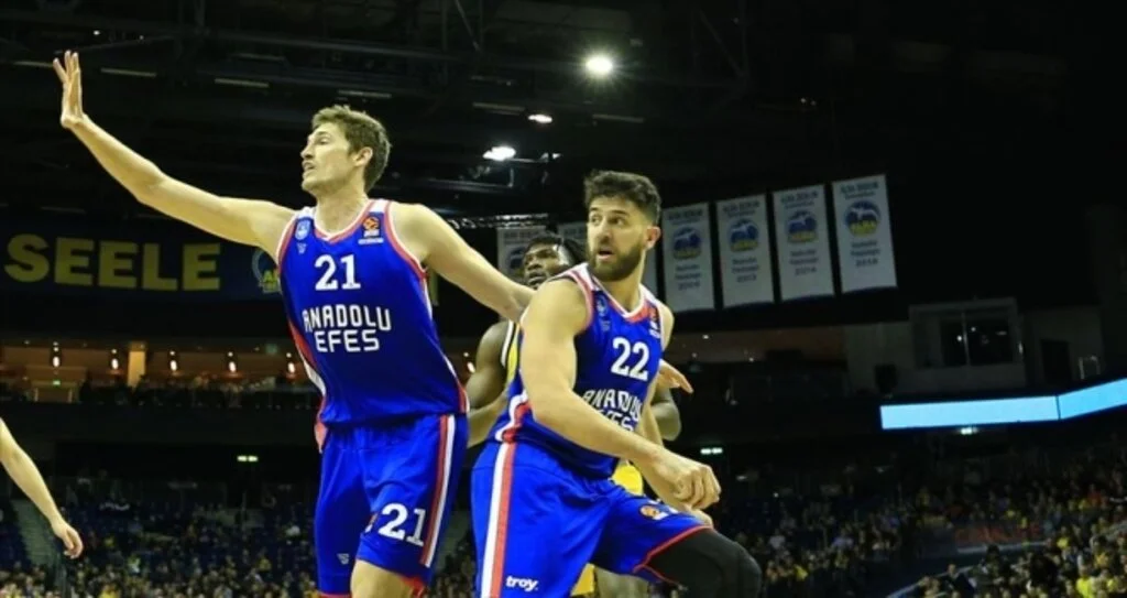 Anadolu Efes, Valencia Basket maçına 90'lı yılların nostaljisiyle çıkacak
